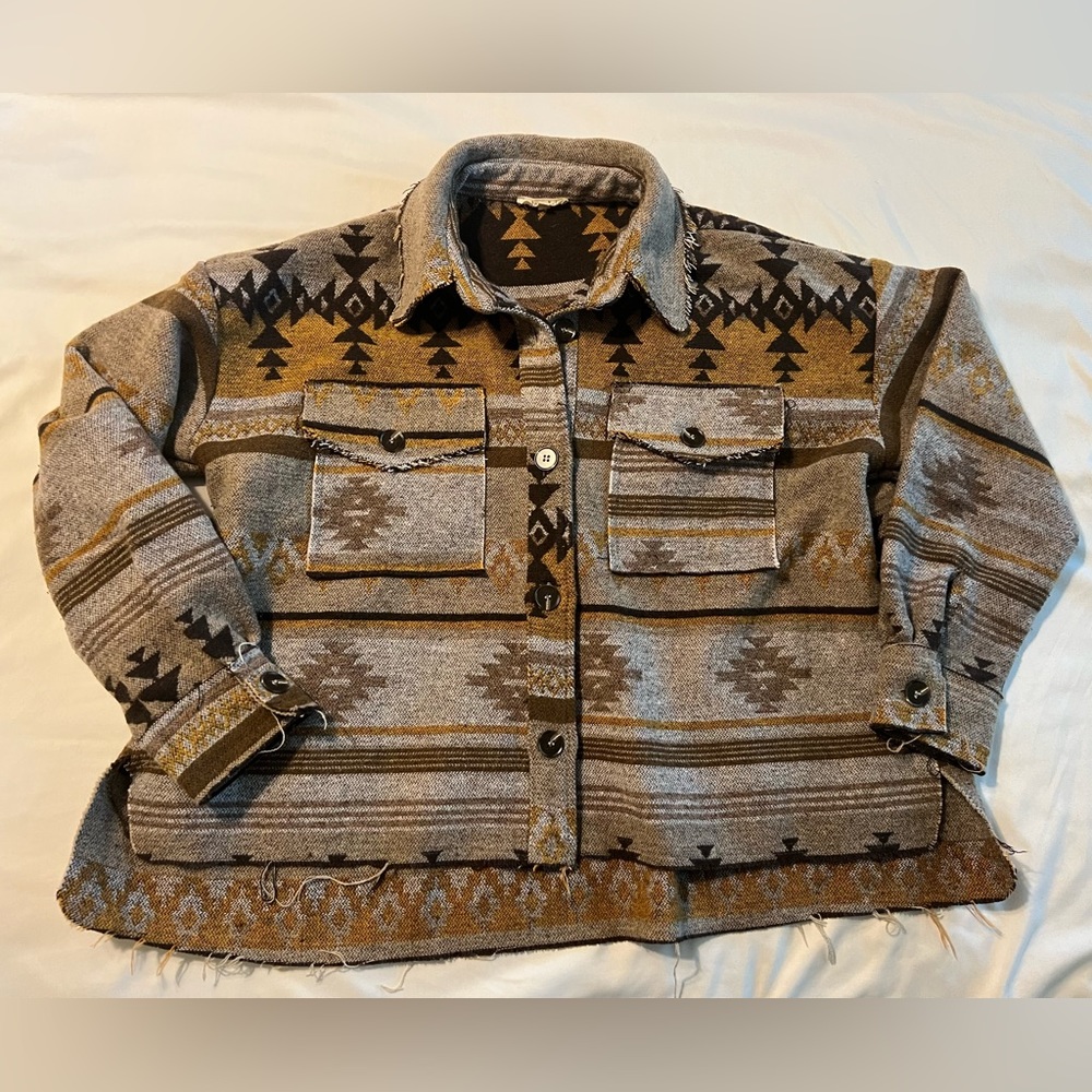 Boutique Aztec Oversized Cropped Shacket- small
